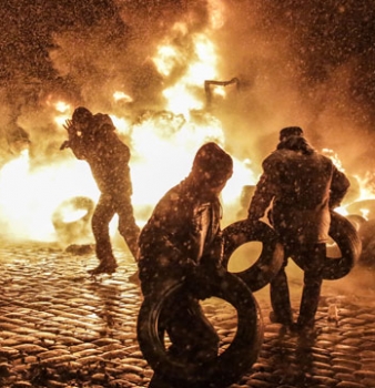 Kiev becomes a battle zone as Ukraine protests turn fatal